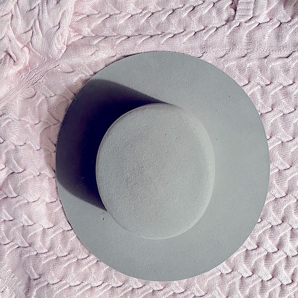 Gigi pip dahlia boater Grey Size 55 wool felt excellent condition - Picture 4 of 6